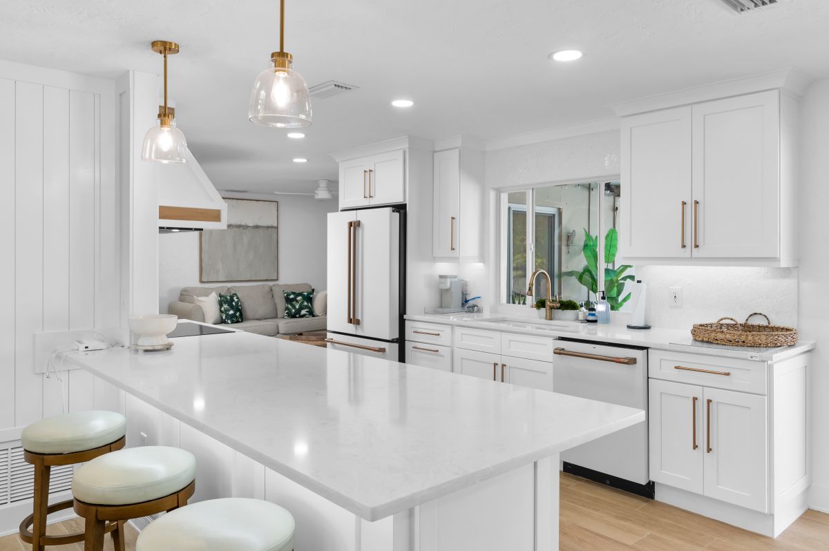 Harborview Rentals-968 Spruce Ave-0